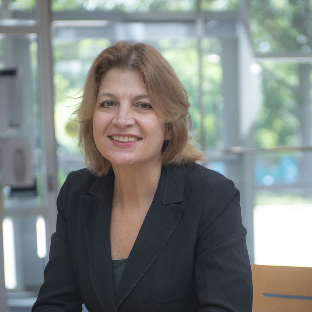 Professor Bethany Berger